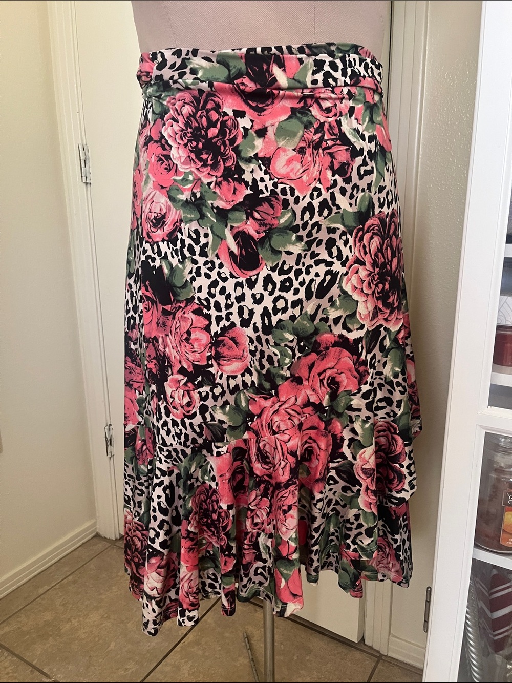 LuLaRoe Pink Floral & Leopard Wrap Skirt xl